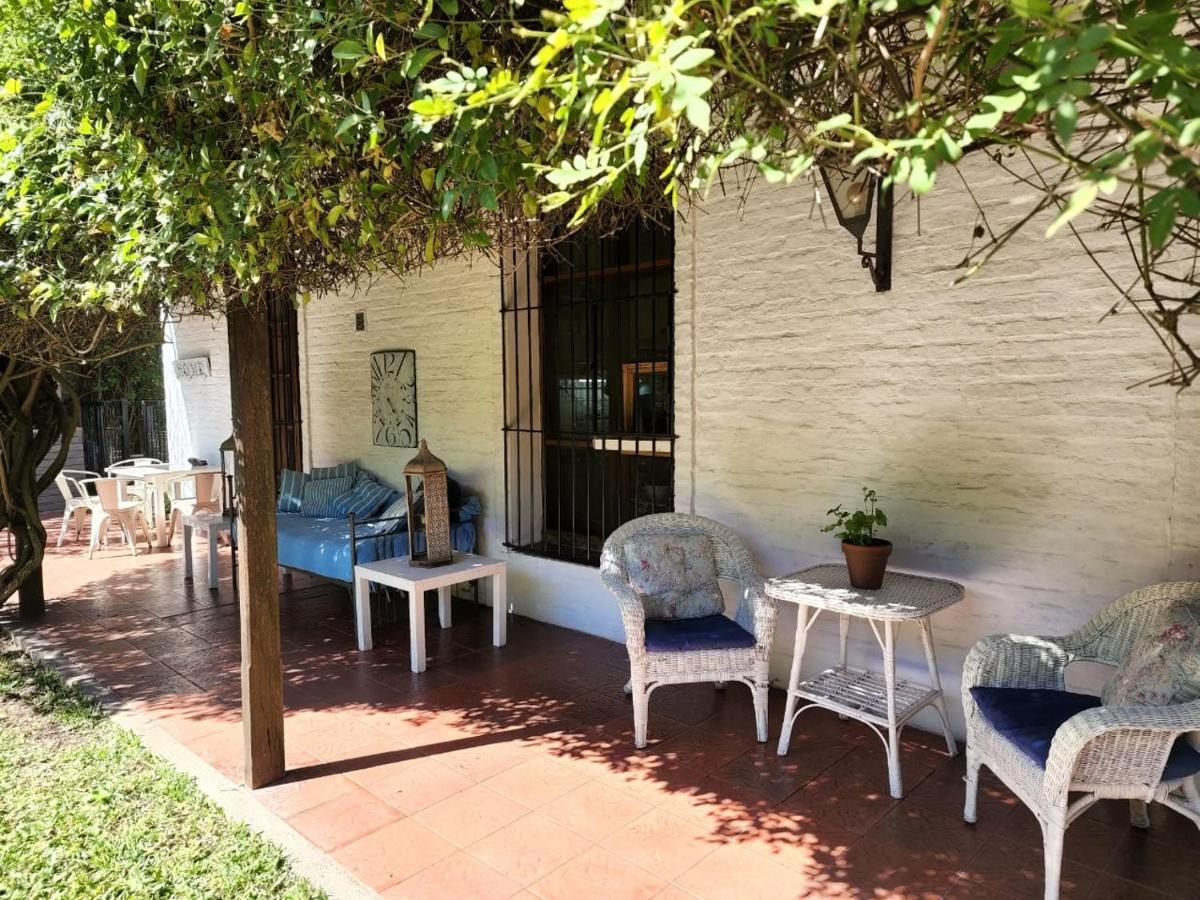 Вилла Casa En Barrio Historico Колония-дель-Сакраменто Экстерьер фото